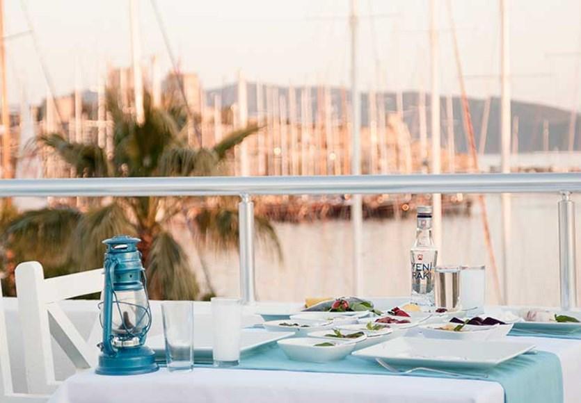 בודרום Akkan Hotel Marina (Adults Only) מראה חיצוני תמונה